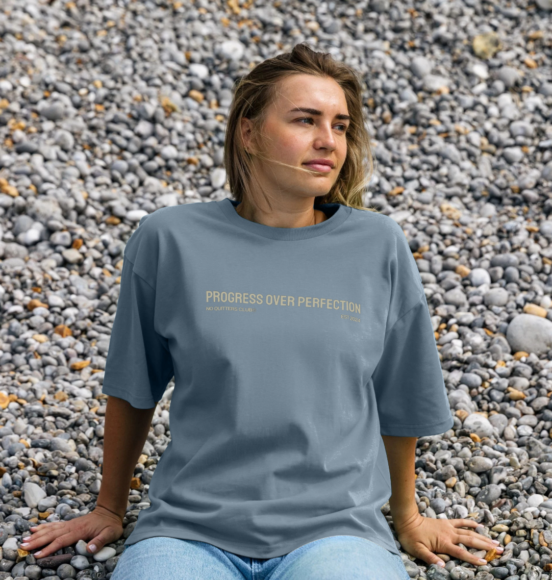 Oversized stone blue t-shirt tee with motivational quote